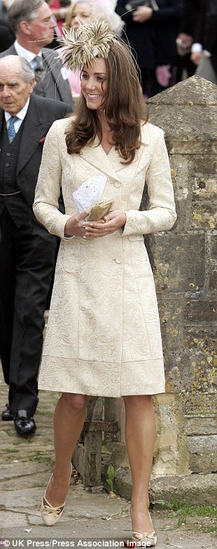 Bí mật về phong cách thời trang của Kate Middleton 19