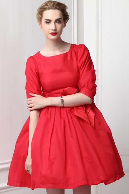 Xinh đẹp bất ngờ với v&aacute;y x&ograve;e cổ điển 2