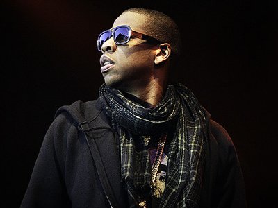 Những ca sĩ gi&agrave;u c&oacute; nhất mọi thời đại 7