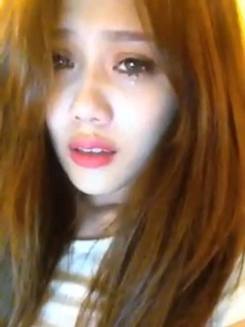 X&ocirc;n xao clip thiếu nữ xinh đẹp tự trải l&ograve;ng với người y&ecirc;u cũ 1