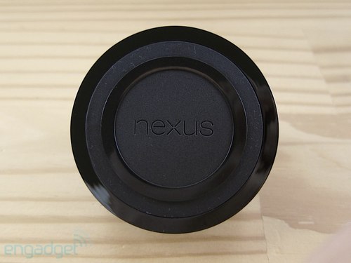 Cận cảnh sạc không dây chính hãng của Nexus 4 5