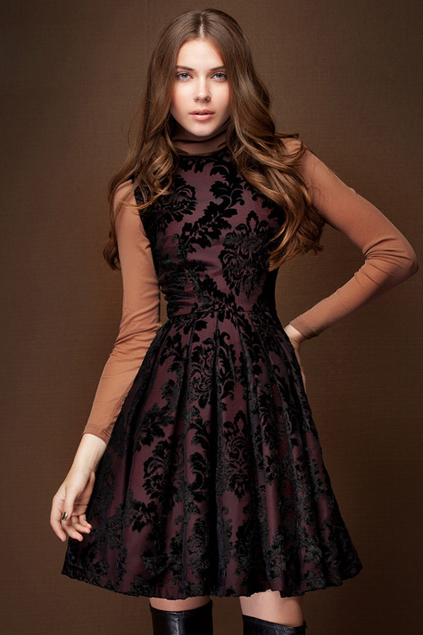 Xinh đẹp bất ngờ với v&aacute;y x&ograve;e cổ điển 12