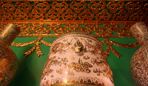 Đi Tết bằng c&aacute;ch 'd&aacute;t v&agrave;ng v&agrave;o nh&agrave; sếp' 1