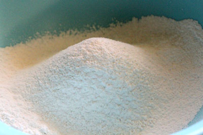 Tự l&agrave;m b&aacute;nh r&aacute;n Doraemon ngon tuyệt 4