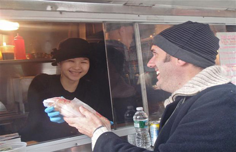 B&aacute;nh m&igrave; "kiểu" Việt Nam đắt kh&aacute;ch T&acirc;y 1