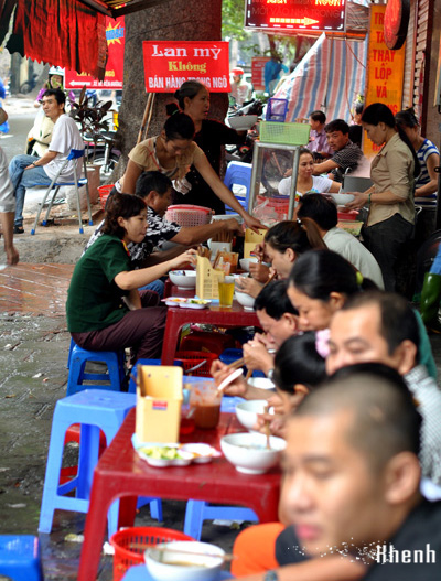 10 quán vỉa hè đắt khách ở Hà Nội 6