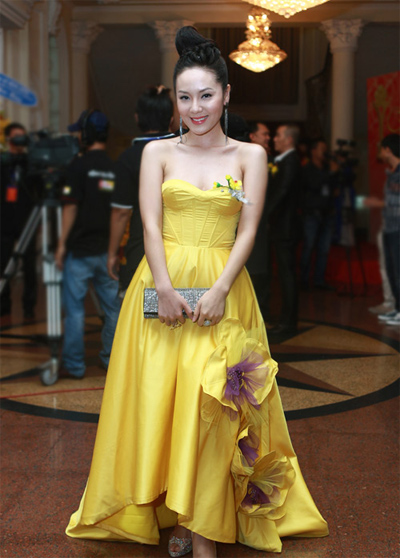 2 kiểu v&aacute;y bồng bềnh mỹ nh&acirc;n y&ecirc;u th&iacute;ch 6
