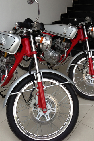 Chiêm ngưỡng cặp đôi Honda Dream 50 tuyệt đẹp 6