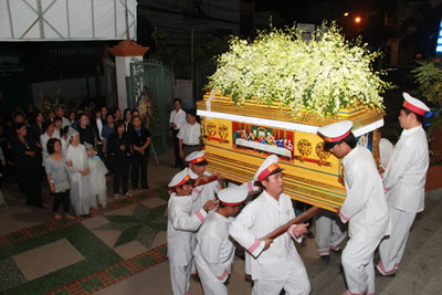 Lặng lẽ đ&aacute;m tang đạo diễn phim "Thạch Sanh" 14