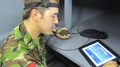 Quân đội Mỹ dùng iPad để chữa trị chứng rối loạn tinh thần 1