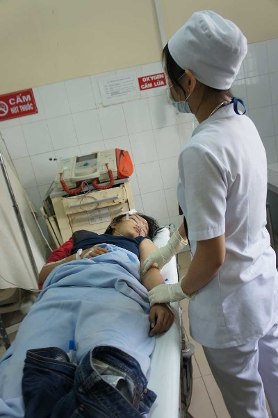 Hiện trường tai nạn kinh ho&agrave;ng khiến 11 người chết 10