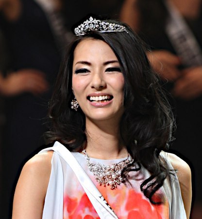 Họa sĩ truyện tranh lên ngôi Hoa hậu Nhật 1