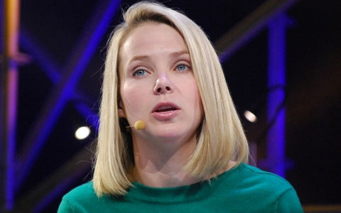 CEO Yahoo nhận khoản tiền thưởng vượt lương cả năm 1