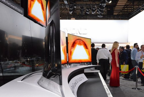 LG giới thiệu TV OLED "màn hình cong" đầu tiên trên thế giới 1