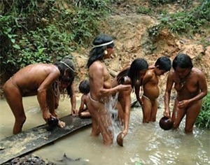 Những tập tục ph&ograve;ng the qu&aacute;i dị nhất thế giới 2