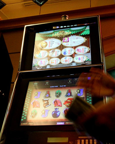 Mở cửa casino 'Việt kiều thắng kiện' cho b&aacute;o giới v&agrave;o thăm 7