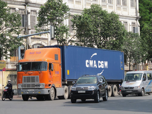 Ch&iacute;nh thức giảm ph&iacute; trước bạ &ocirc; t&ocirc; 1