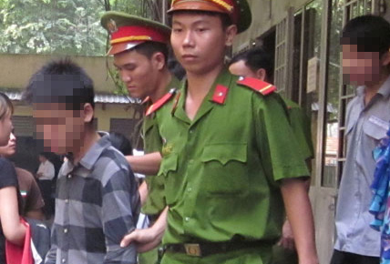 'Y&ecirc;u r&acirc;u xanh' v&agrave; những chuyện hy hữu 1