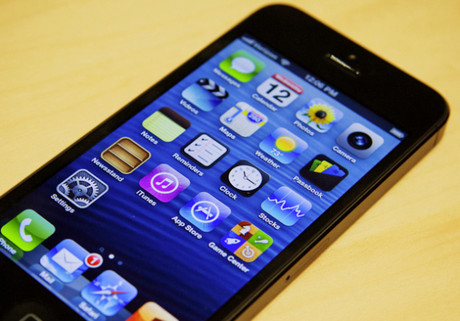 Apple sẽ sản xuất iPhone màn hình to, giá rẻ 1