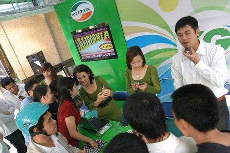 Thu nhập trung b&igrave;nh của nh&acirc;n vi&ecirc;n Viettel cao hơn VNPT v&agrave; FPT 1