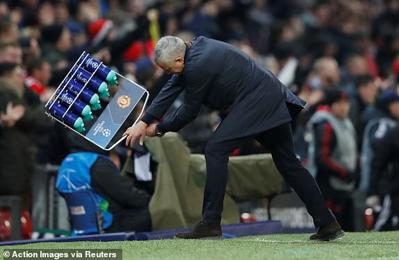 1543355793269lcgalleryimagesoccerfootballchampions1543357571068734692212fc51f38c7ccp.jpg