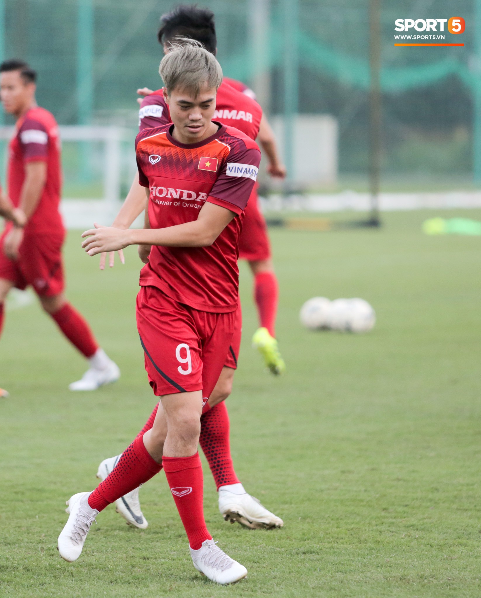 2019107tuyenvietnamtapluyen211570453375208172263598434253f15bbcp.jpg