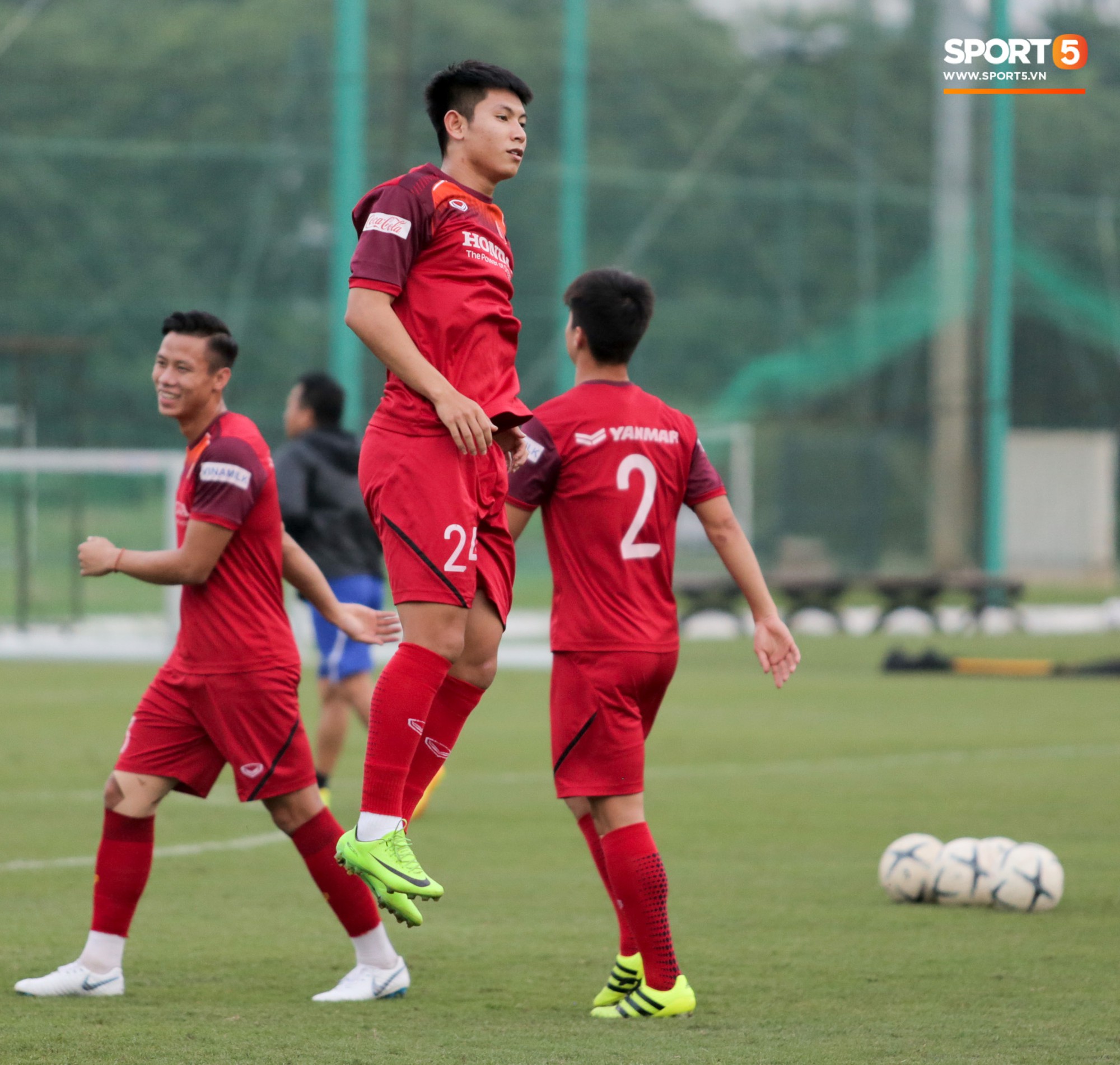 2019107tuyenvietnamtapluyen2515704519689221899480522dea7d741d6cp.jpg