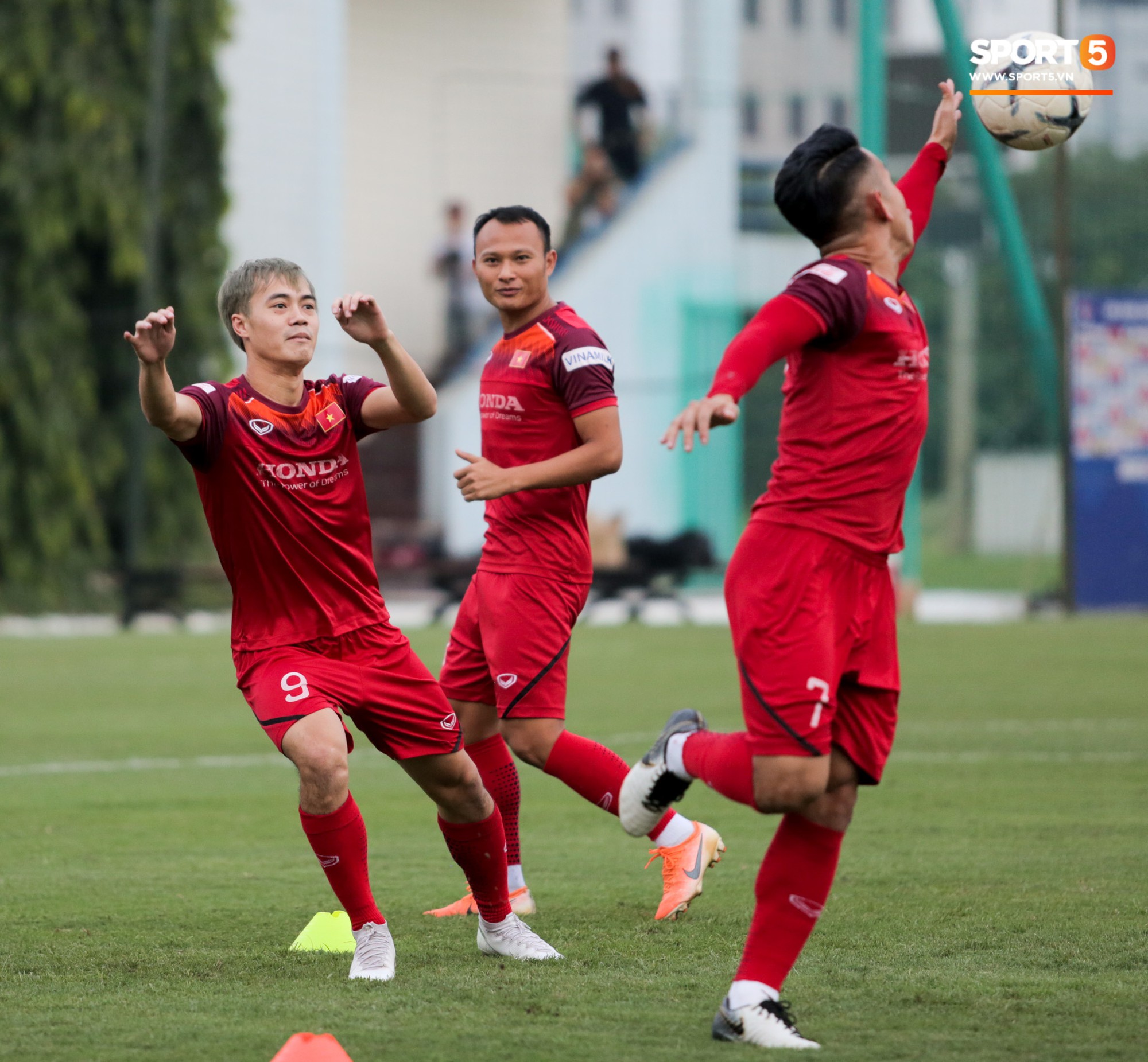 2019107tuyenvietnamtapluyen3915704533751951053961820894a8ff01ccp.jpg