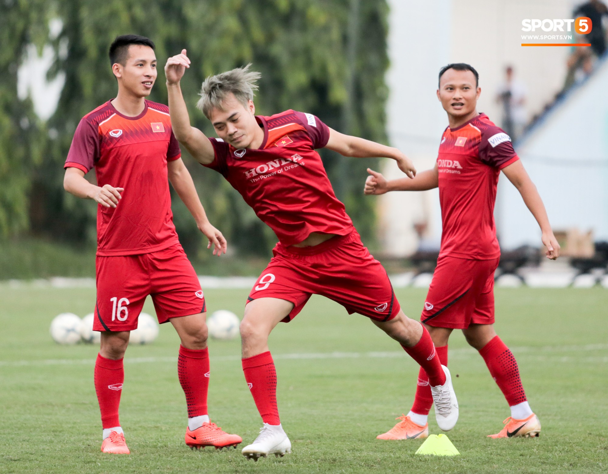 2019107tuyenvietnamtapluyen4115704533752011120951665c03f9d6721cp.jpg