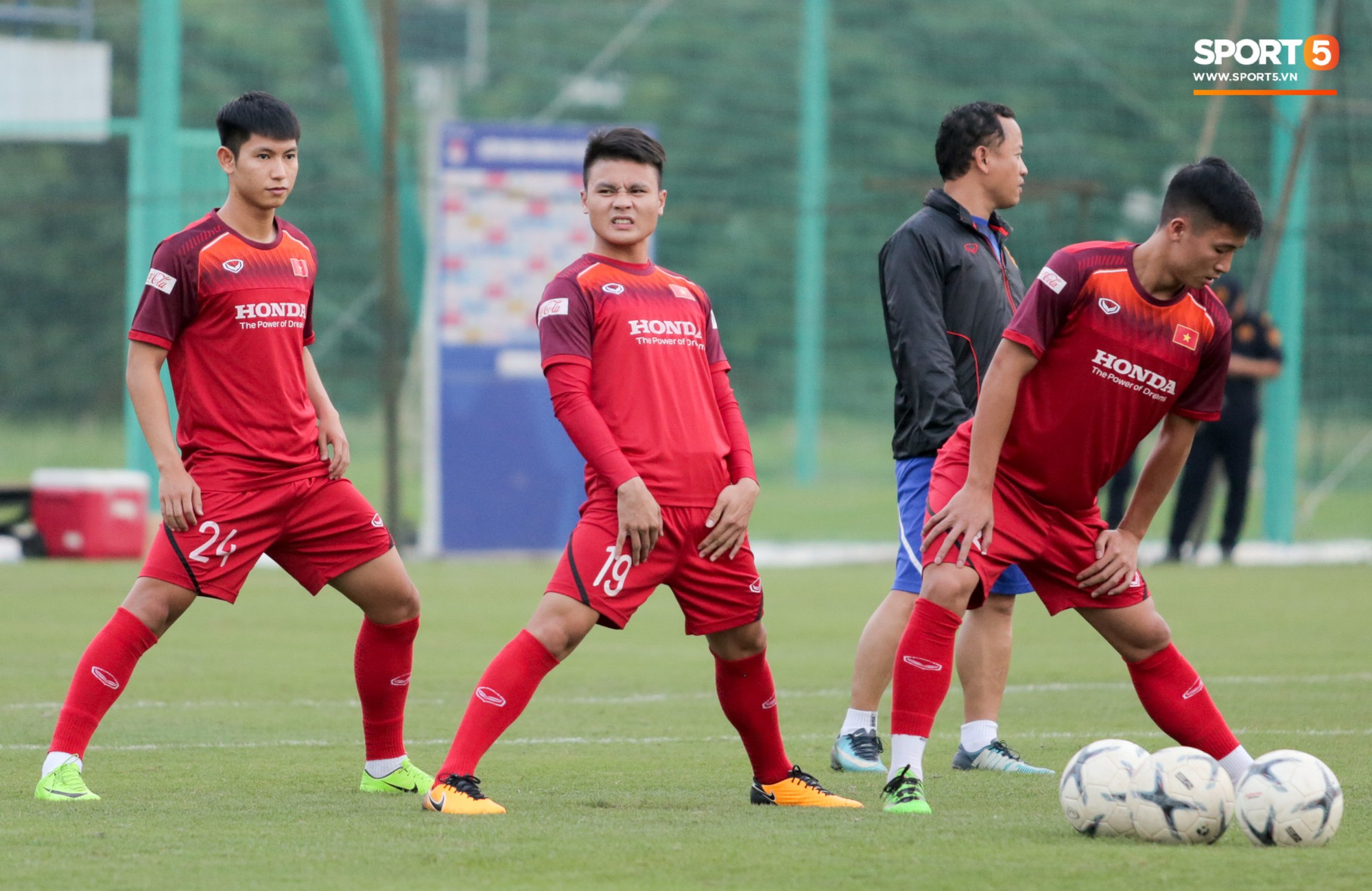2019107tuyenvietnamtapluyen715704448544381374430764060dd2764bcp.jpg