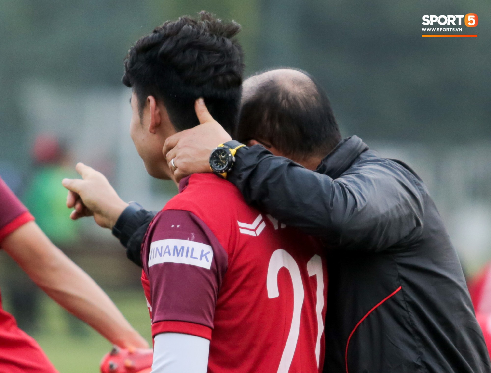 2019107tuyenvietnamtapluyen915704519689175678151703ff26316fdcp.jpg
