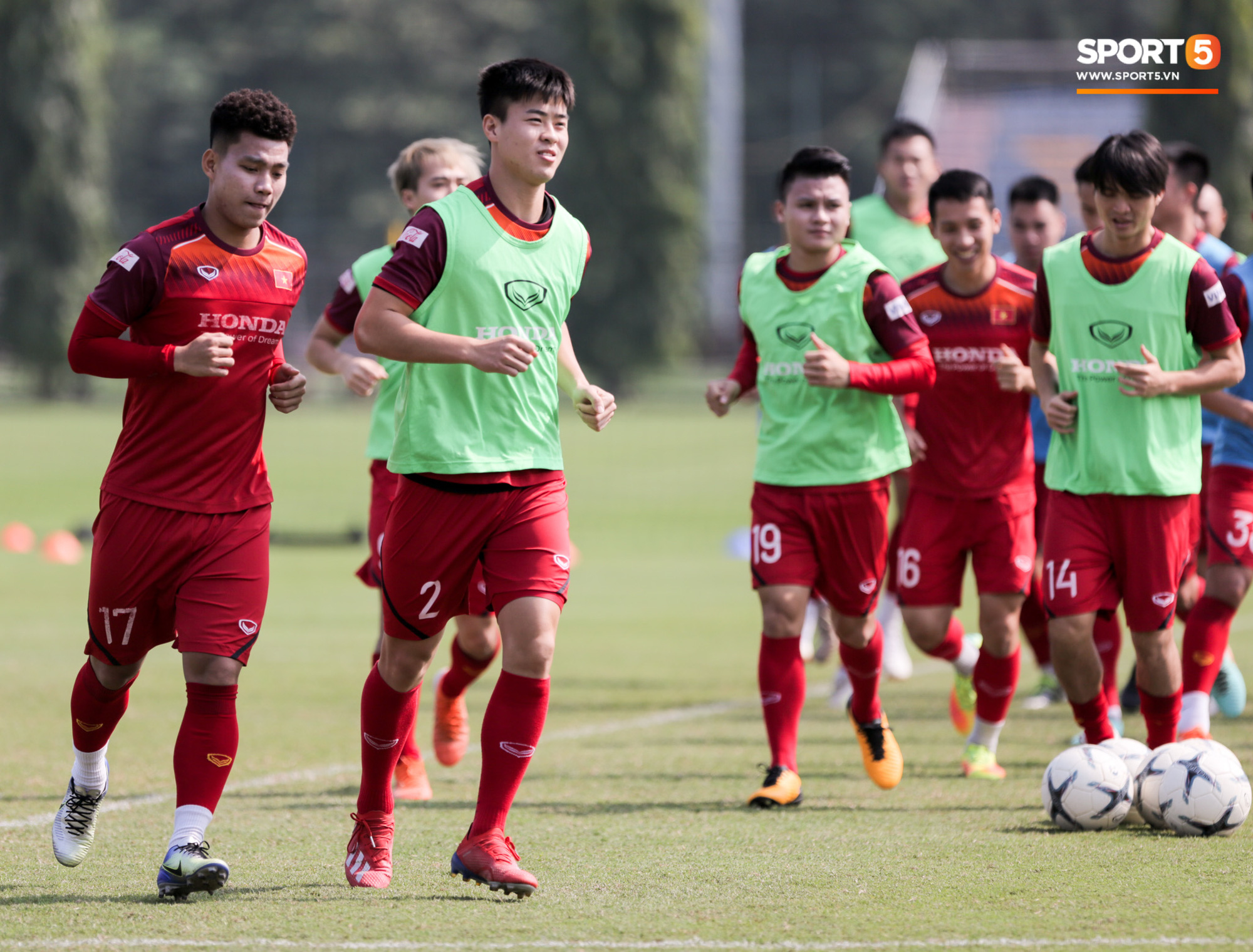 20191108tuyenvietnamtapluyen141573186439032392984502eaf6ddfb4bcp.jpg