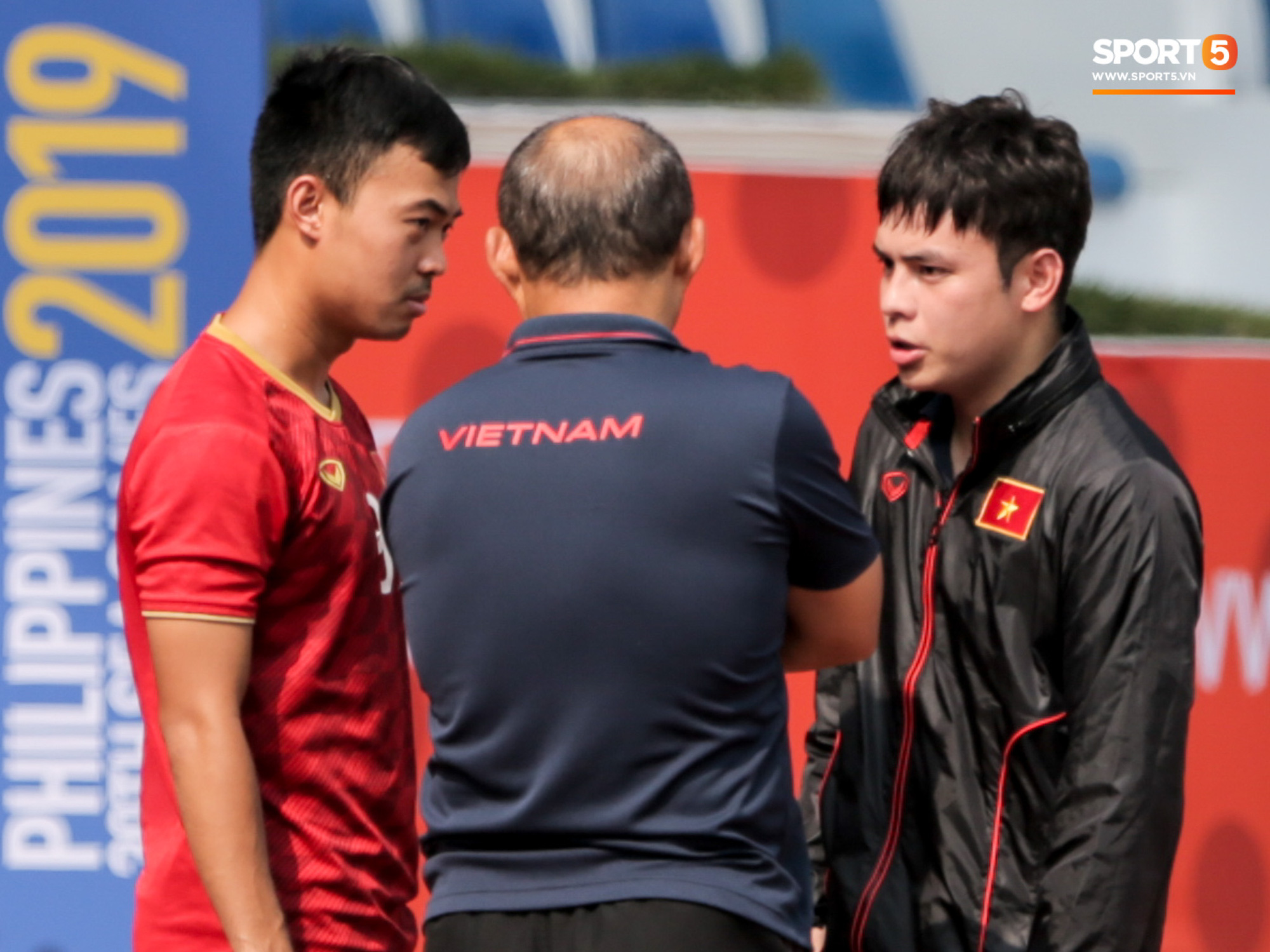 2019126u22vietnamtapluyen915756036924711209698547f7387bdba1cp.jpg