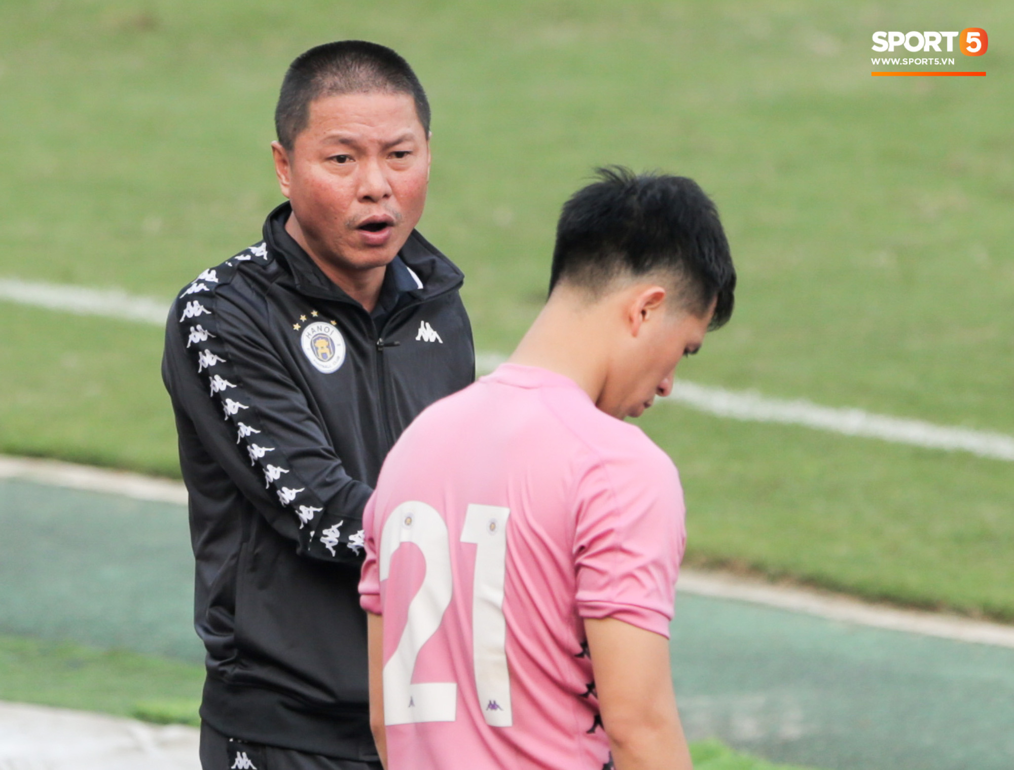 2020219hanoifcviettel35158211203198410222365448bc1fe4669cp.jpg