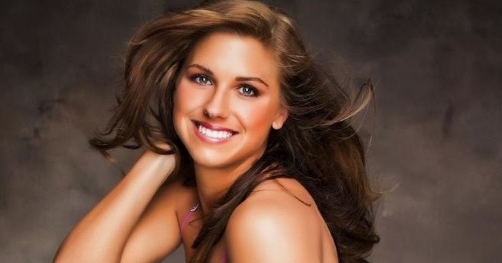 alexmorgan15602637933891451101720d13d79ff9dcp.jpg