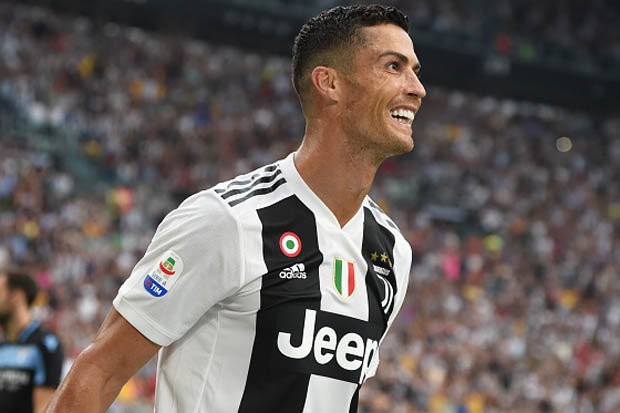 cristianoronaldo1450824153711122044731163691101633b70dccp.jpg