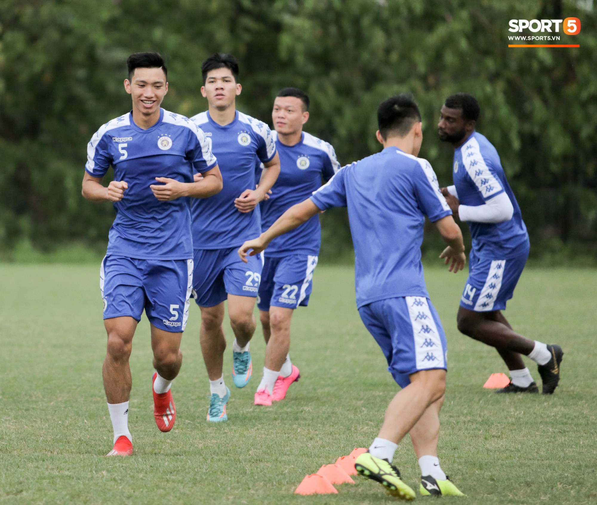 hanoifctapluyen145215578337628931290884496c23fcbddd9cp.jpg