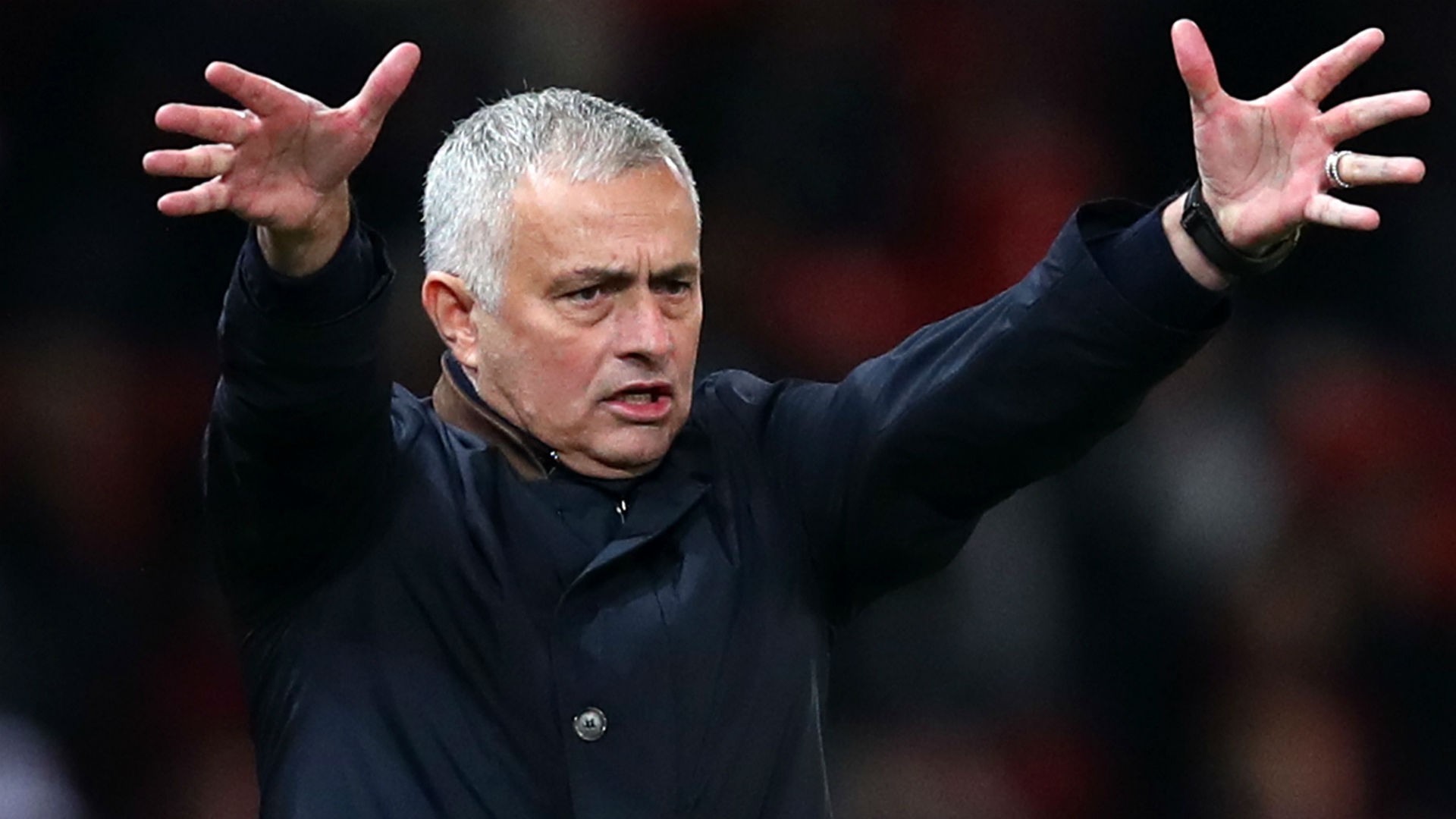 josemourinhomanchesterunitedyoungboys271118wyfy324oxe3e1f2g20l57m71r154754706225616273321801ed155d06dcp.jpg