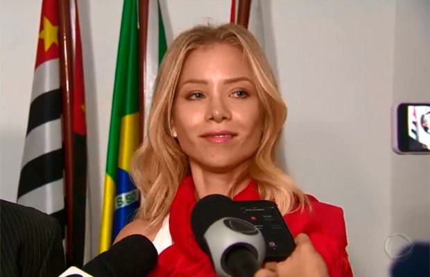 najila1156817522556687909019248ba44382cp.jpg