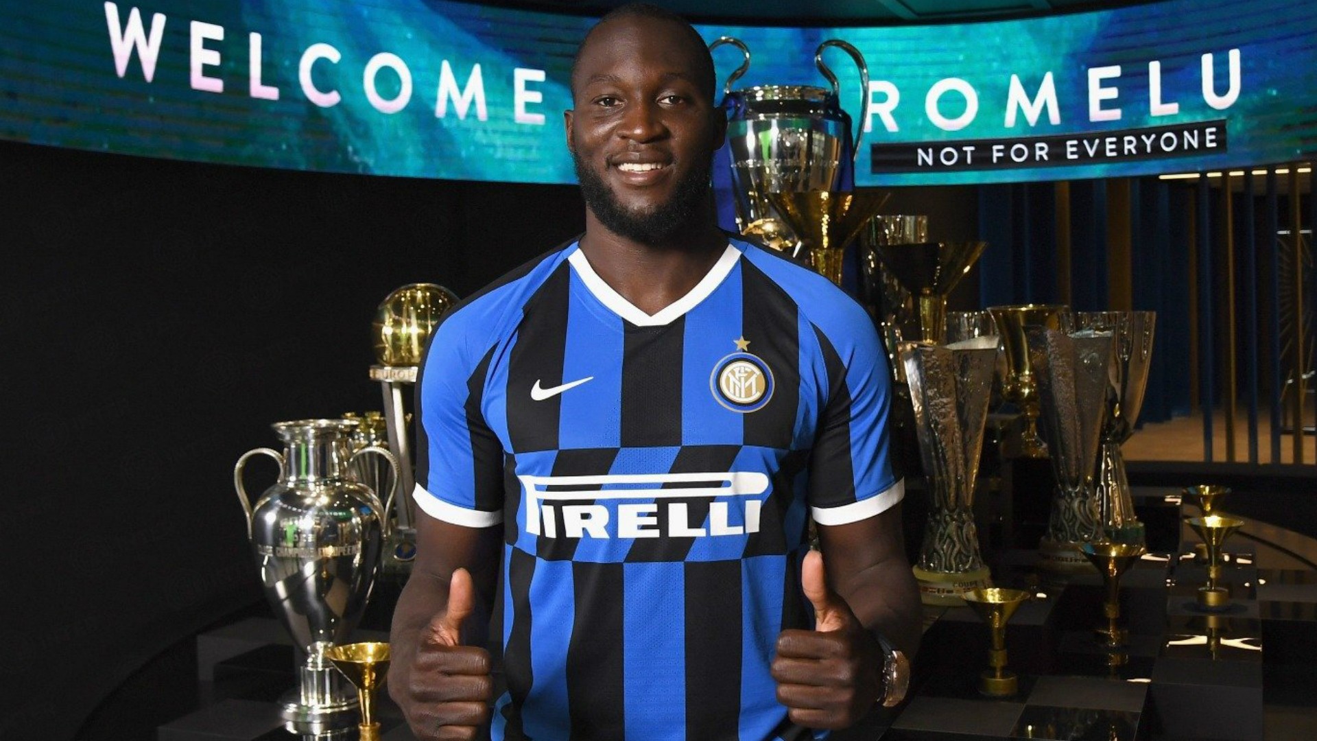 romelulukaku215661209739721803862934f768d6570acp.jpg