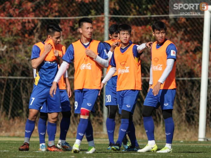 tuyenvietnam158501115599621054167648ed05225bfcp.jpg