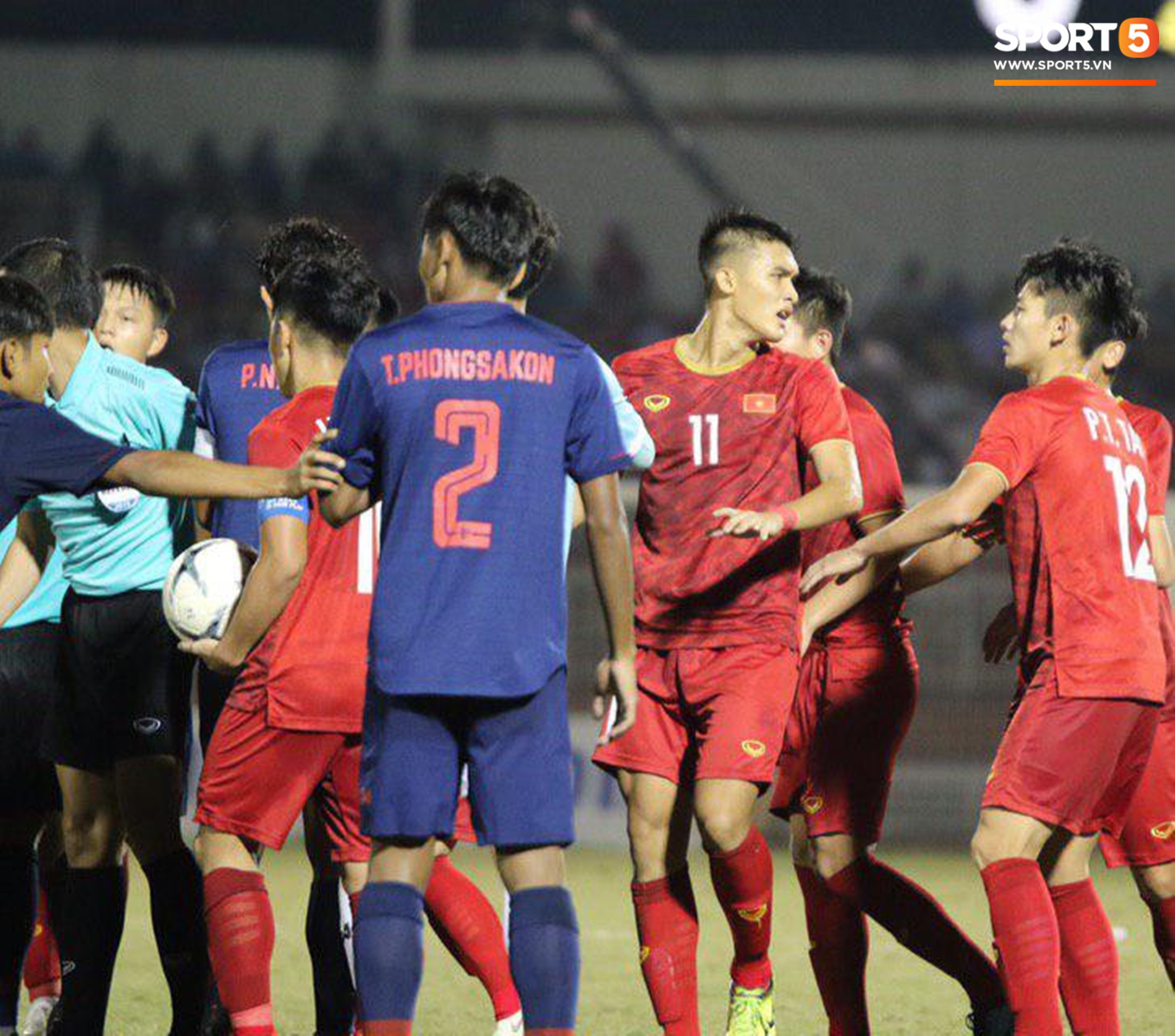 u18vietnamvsu18thailan16156570556320611436626545ad94c81b8cp.jpg