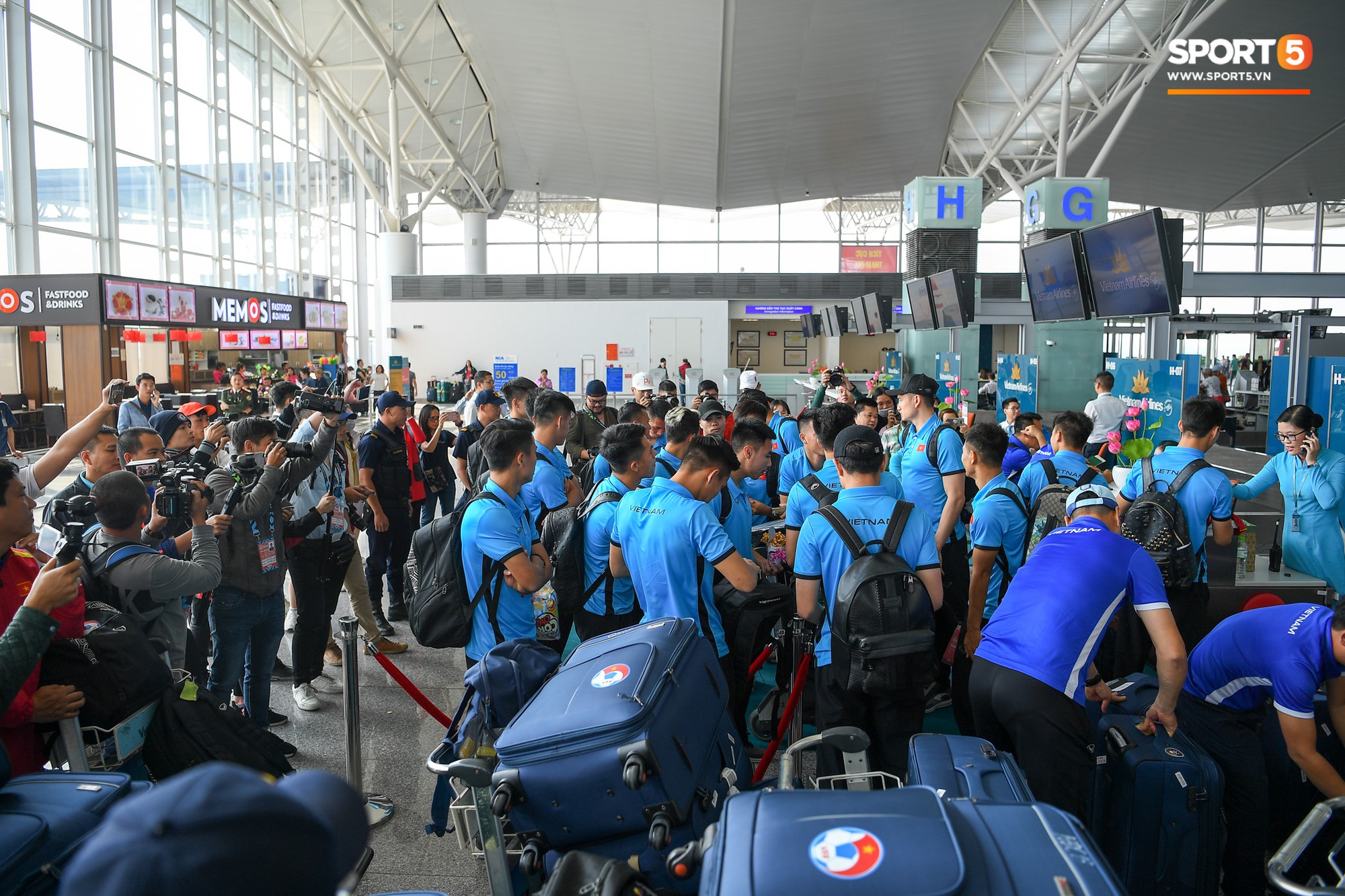 vietnamdiphilippines28112018191543375758535711210343d98e22f0cdcp.jpg