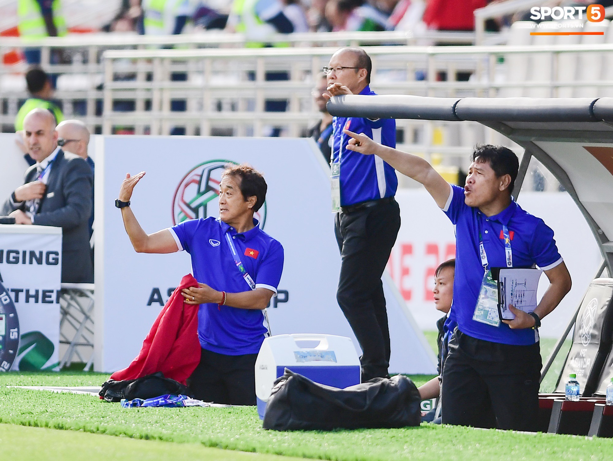 vietnamiranasiancup2019121491547301812197120324405418c8c8da5ccp.jpg