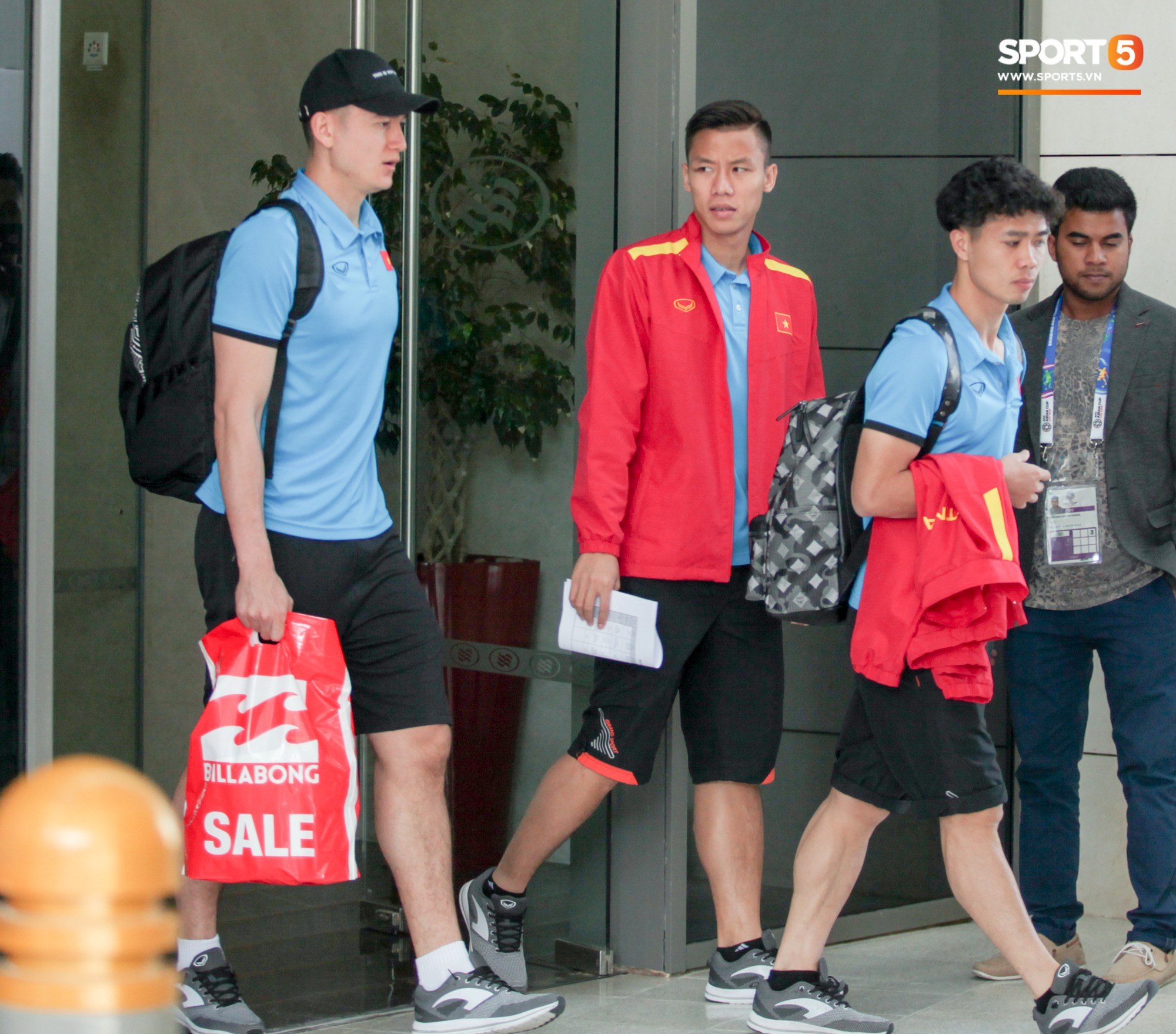 vietnamtapluyenasiancup2019131361547371686892291938414e32dbc8ccp.jpg