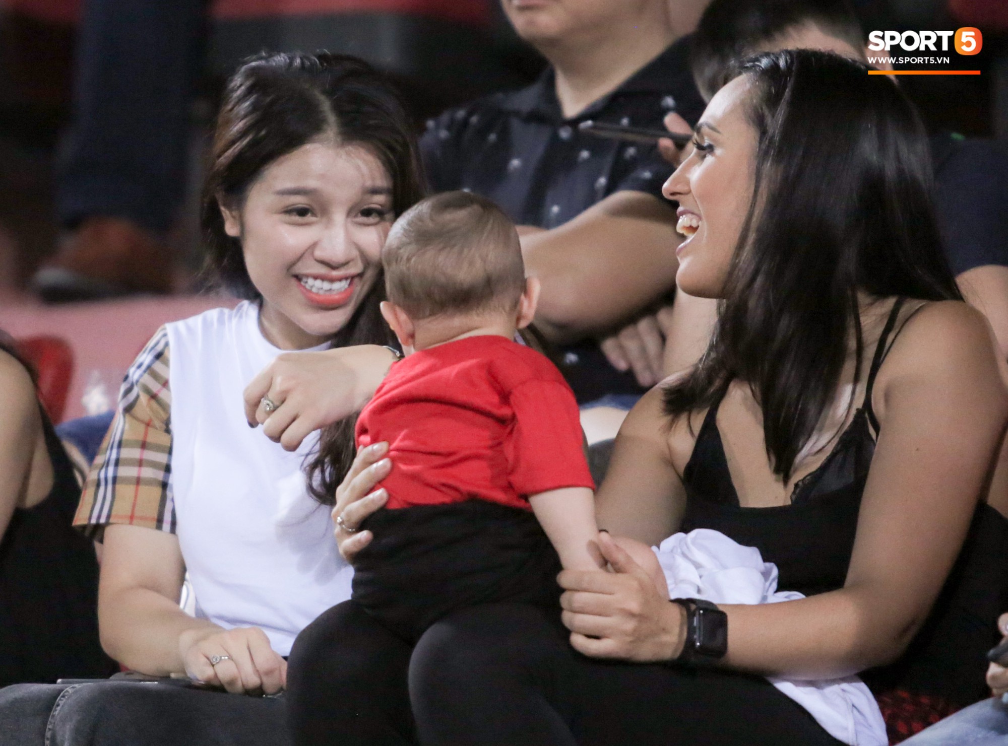 viettelslnavong8vleague2019201557081482930130528442638575f8f0bcp.jpg