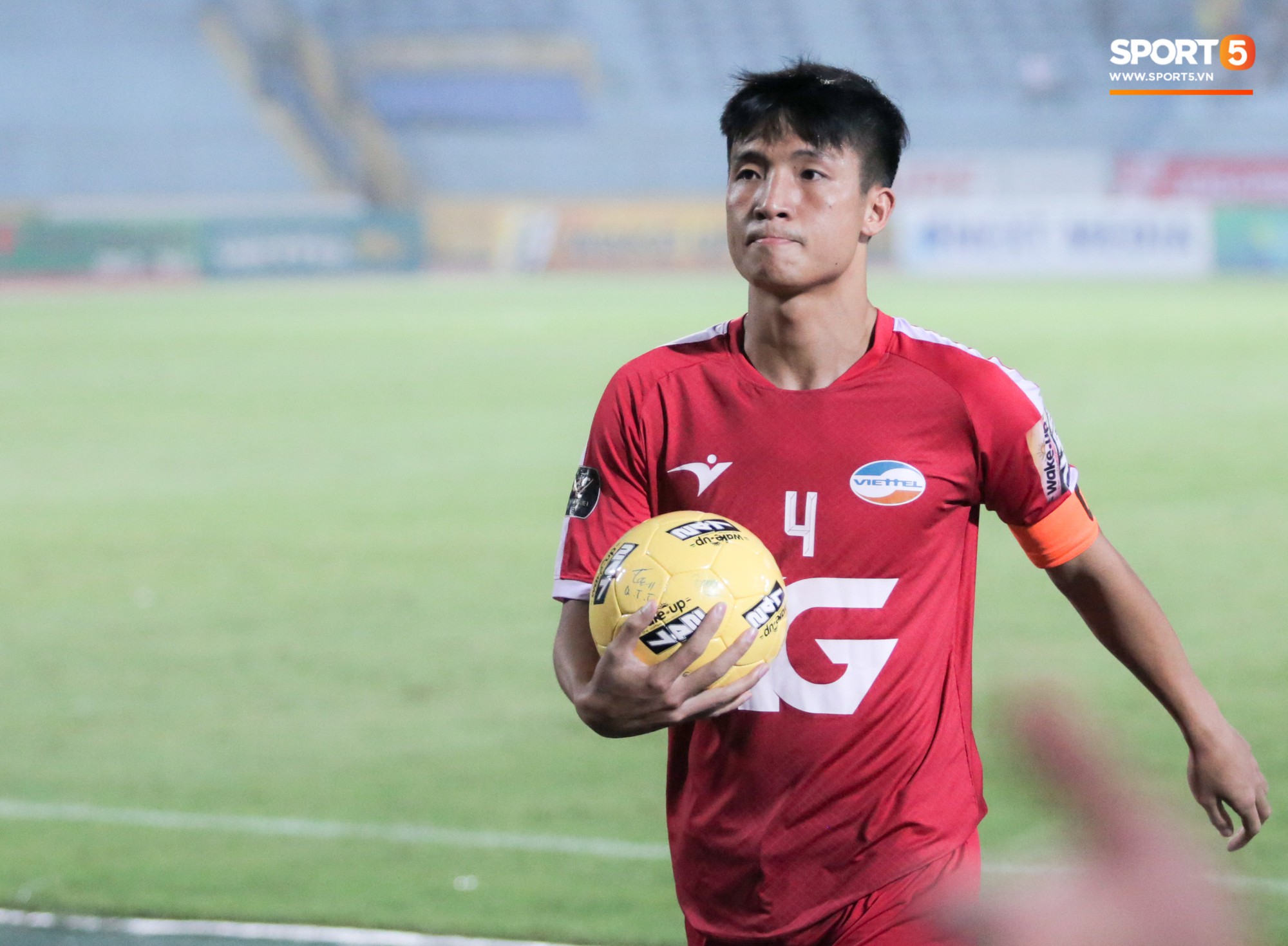 viettelslnavong8vleague2019271557081502853864187006ffdb6b2e20cp.jpg