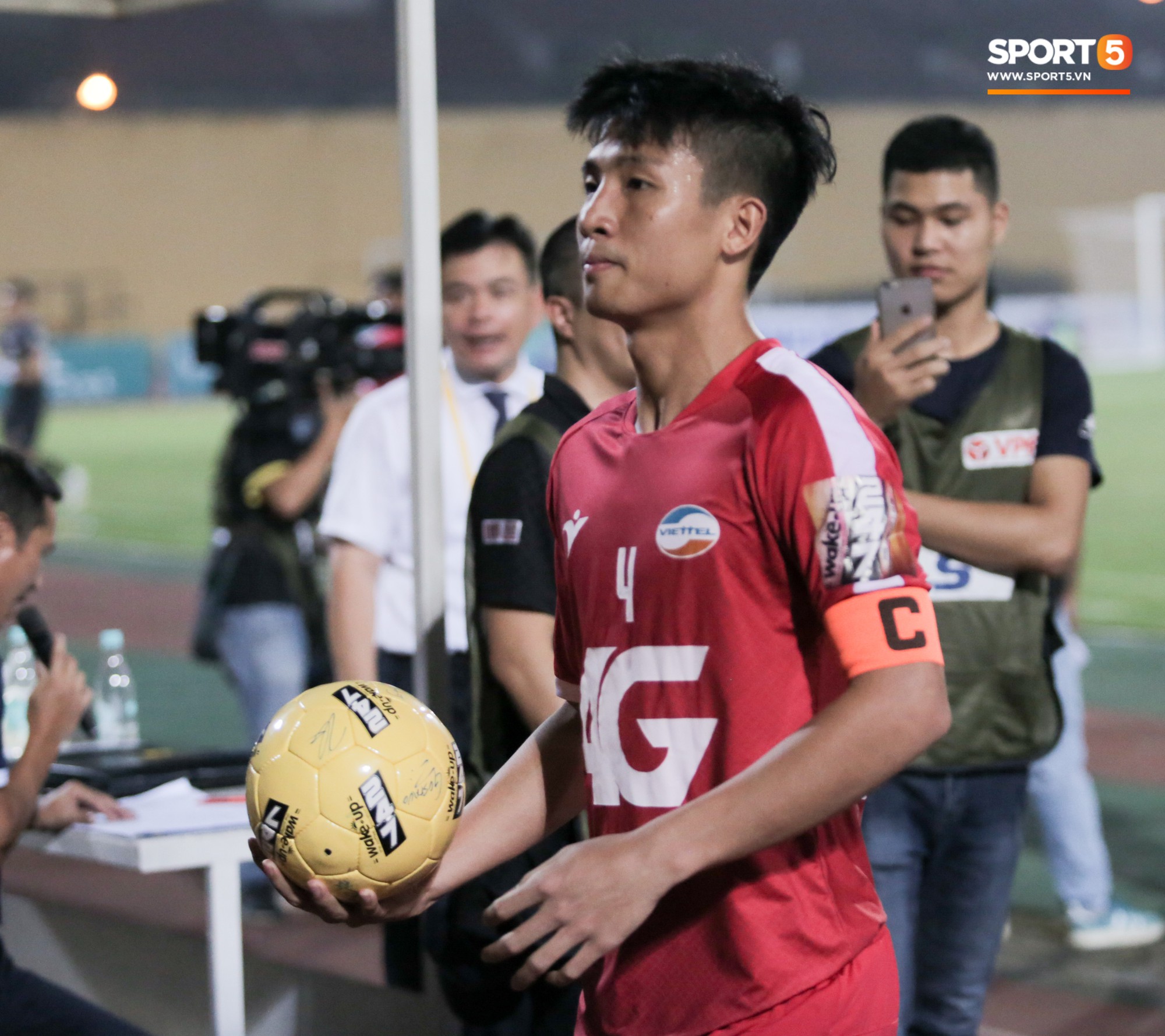 viettelslnavong8vleague2019281557081502855428637789345fa54f5fcp.jpg