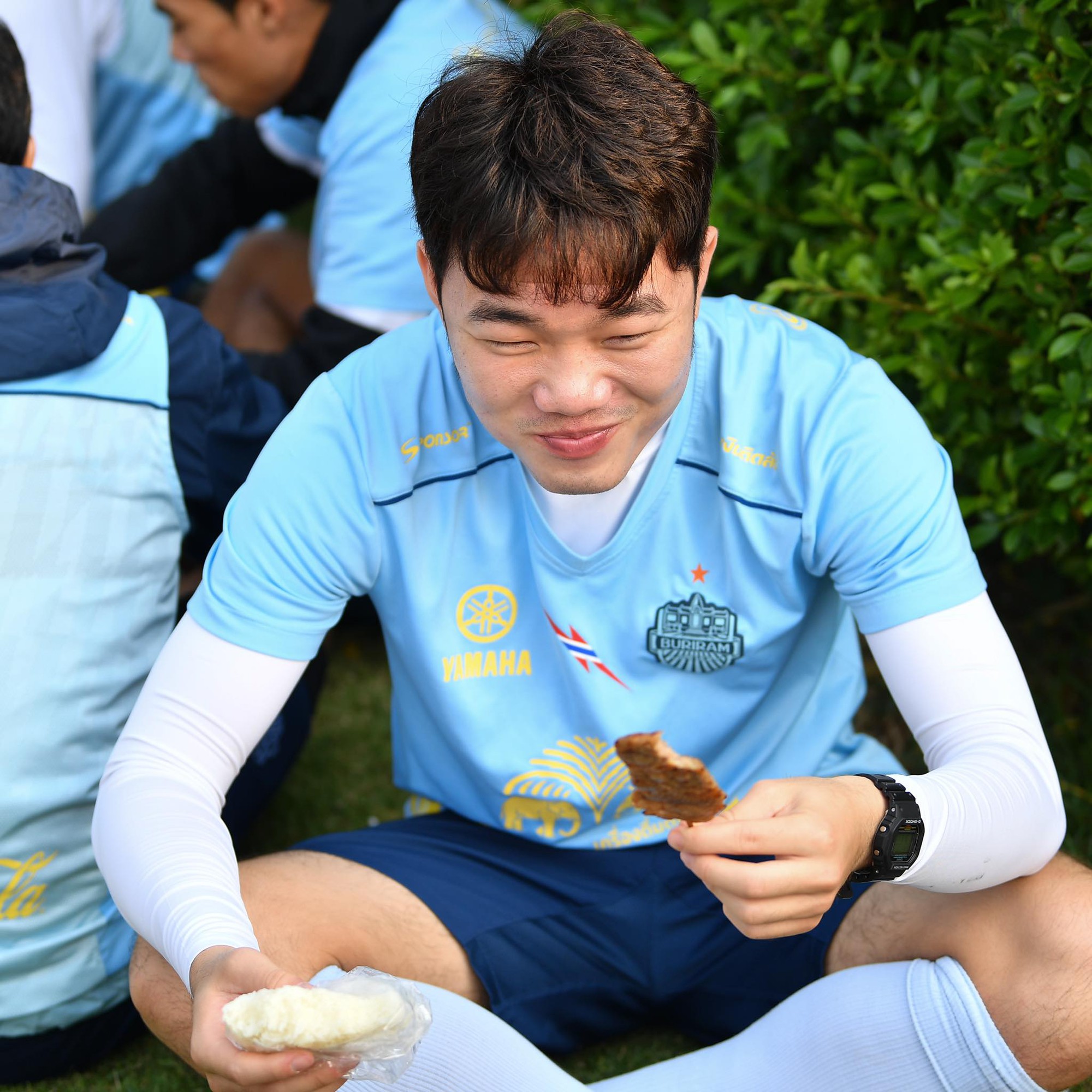 xuantruongburiramunited11220191015498702905741231036735c2a15e8bb2cp.jpg