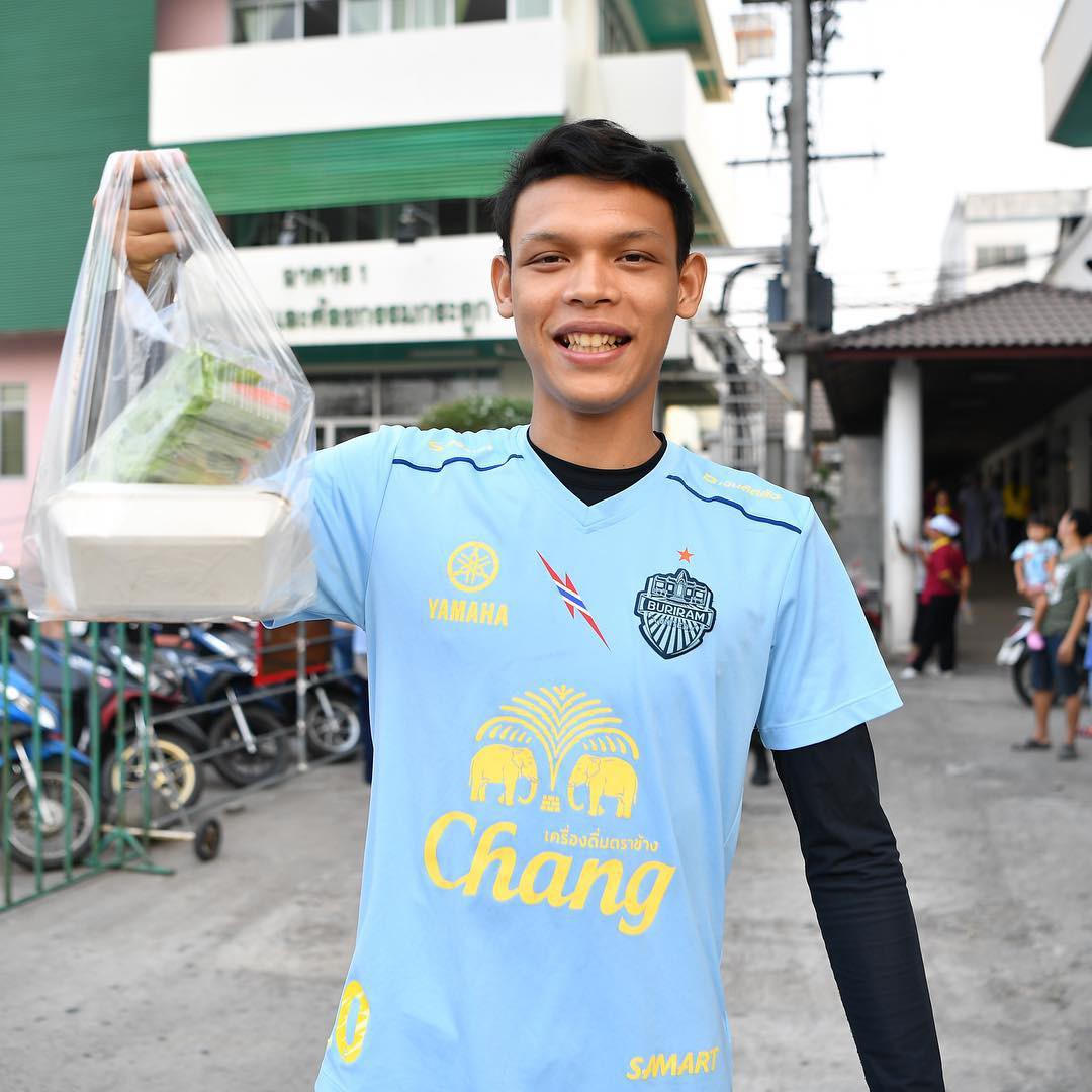 xuantruongburiramunited11220191115498702905762084311787055a4e6f54cp.jpg
